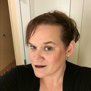 Meet your Posher, Anne